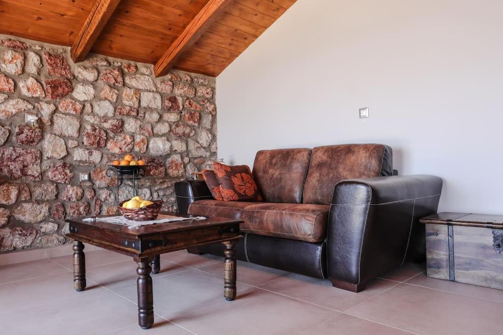 Villa Petronas Land House 2 Archangelos  Esterno foto